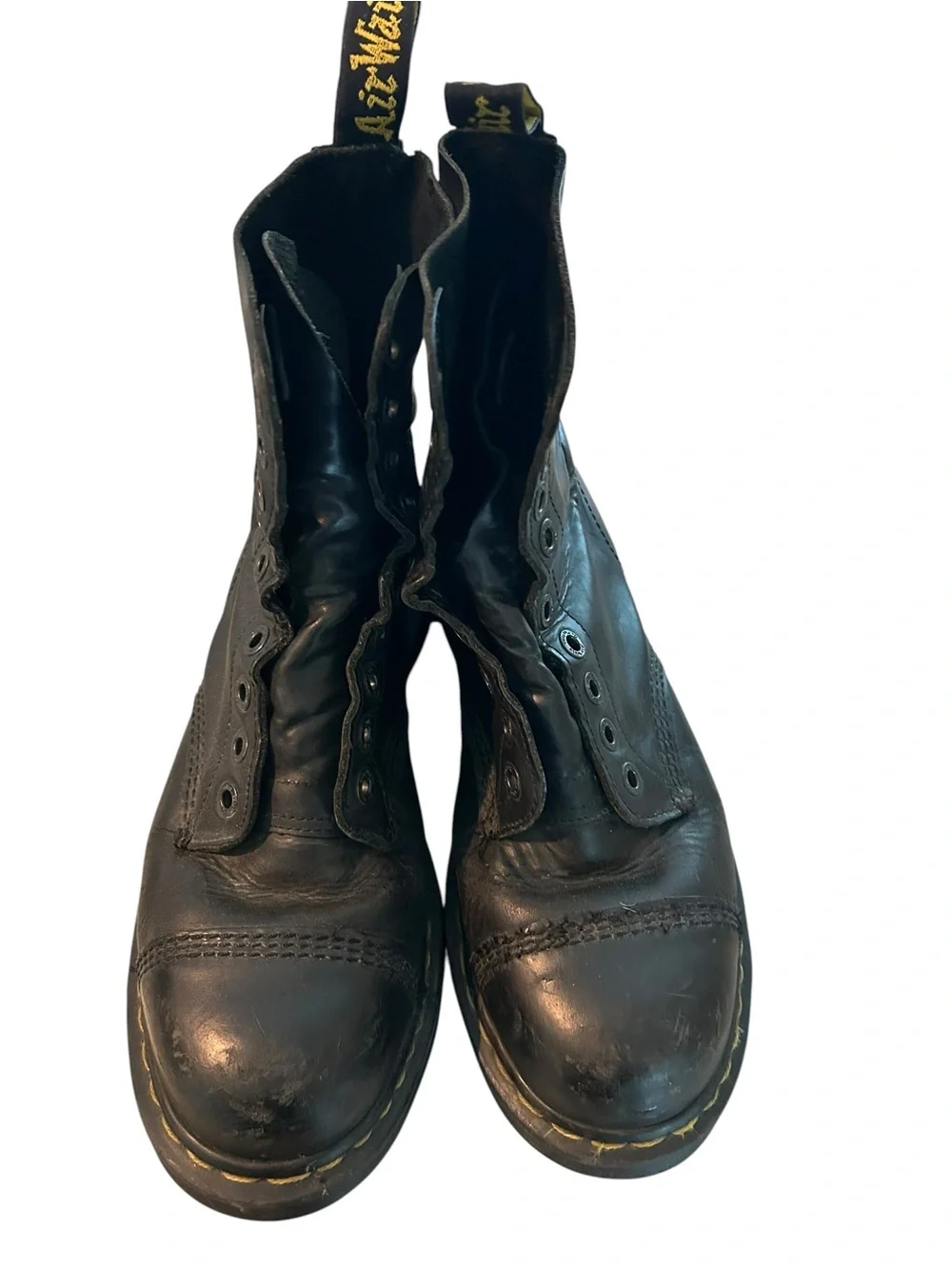 Dr. Martens classic black